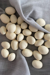 Yogurt almonds
